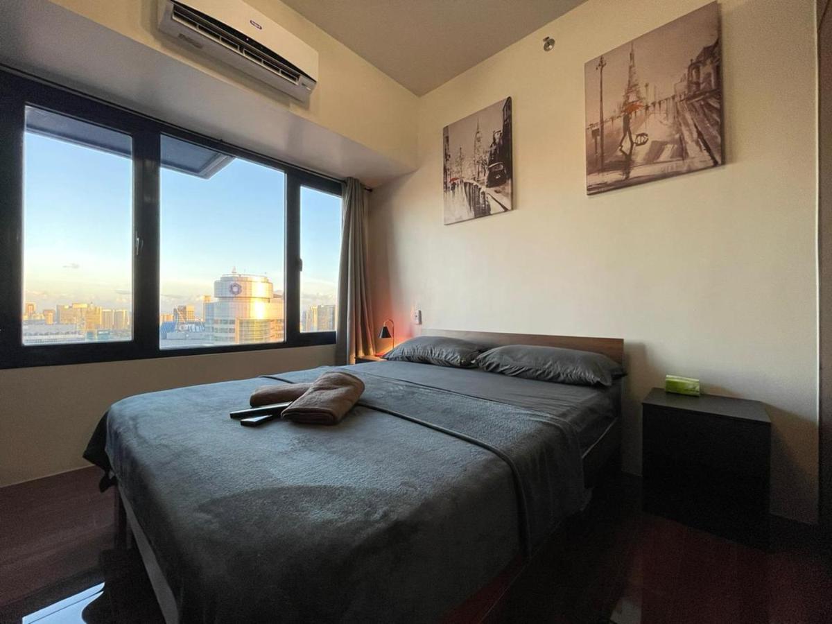 Amazing View Makati Elegant Flat 400Mb Internet Apartment Манила Екстериор снимка
